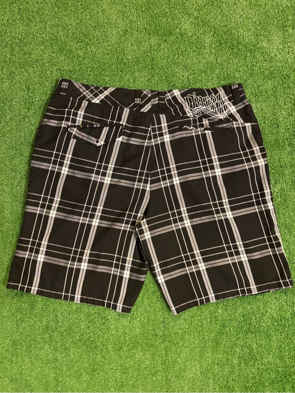 Y2K O’Neill Black & White Embroidered Baggy Shorts